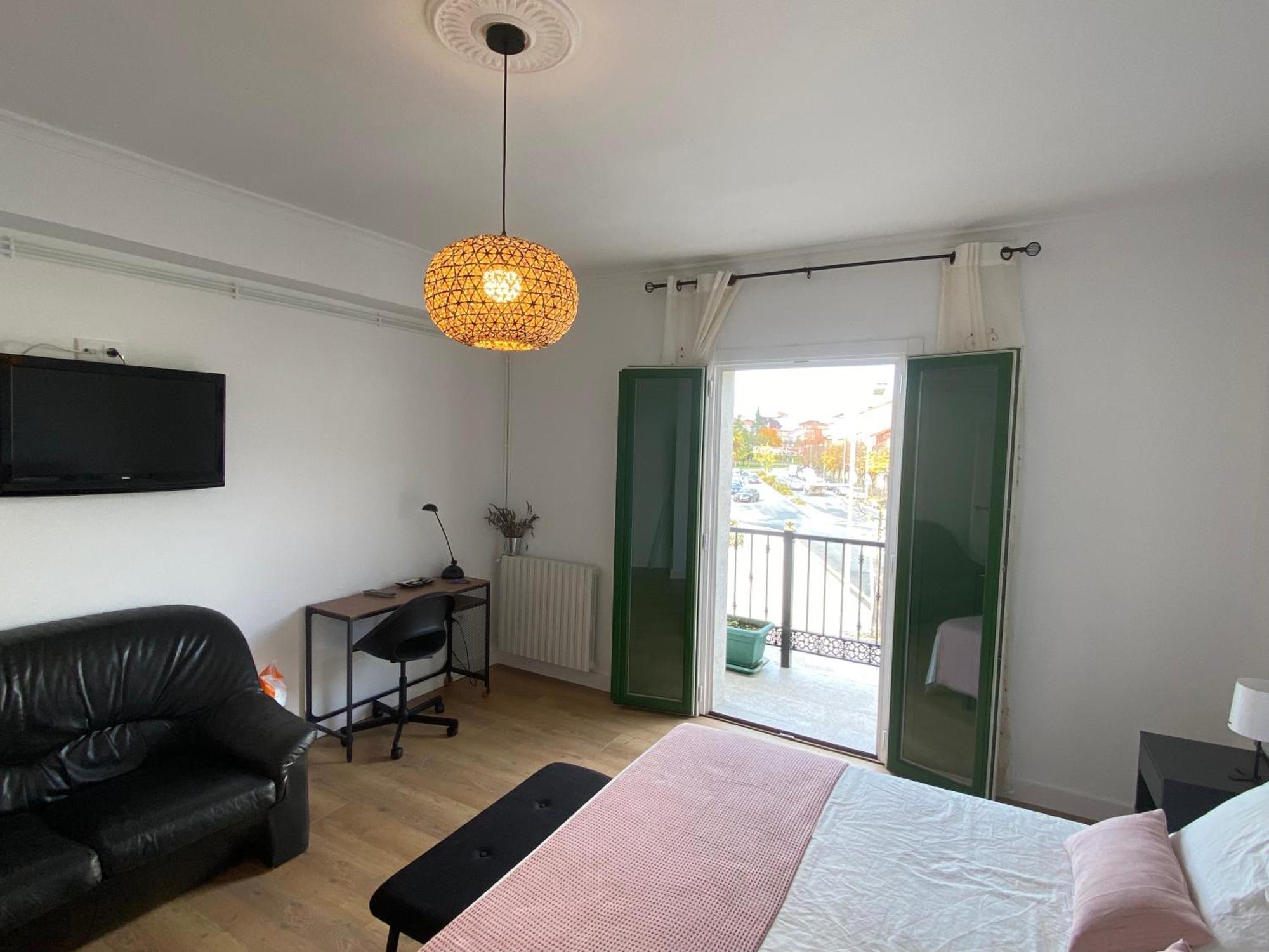 Campo De La Compania Apartment Monforte De Lemos Bagian luar foto